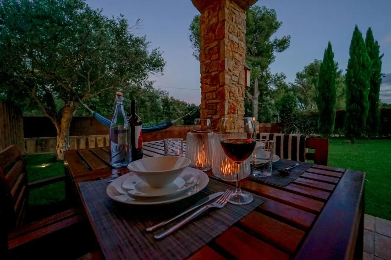 Bed and Breakfast Casa Sensi Vall-Llobrega 0*,